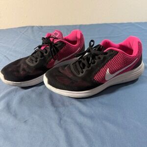 Nike Revolution 3 Women's Running Shoes Black Pink Size 10